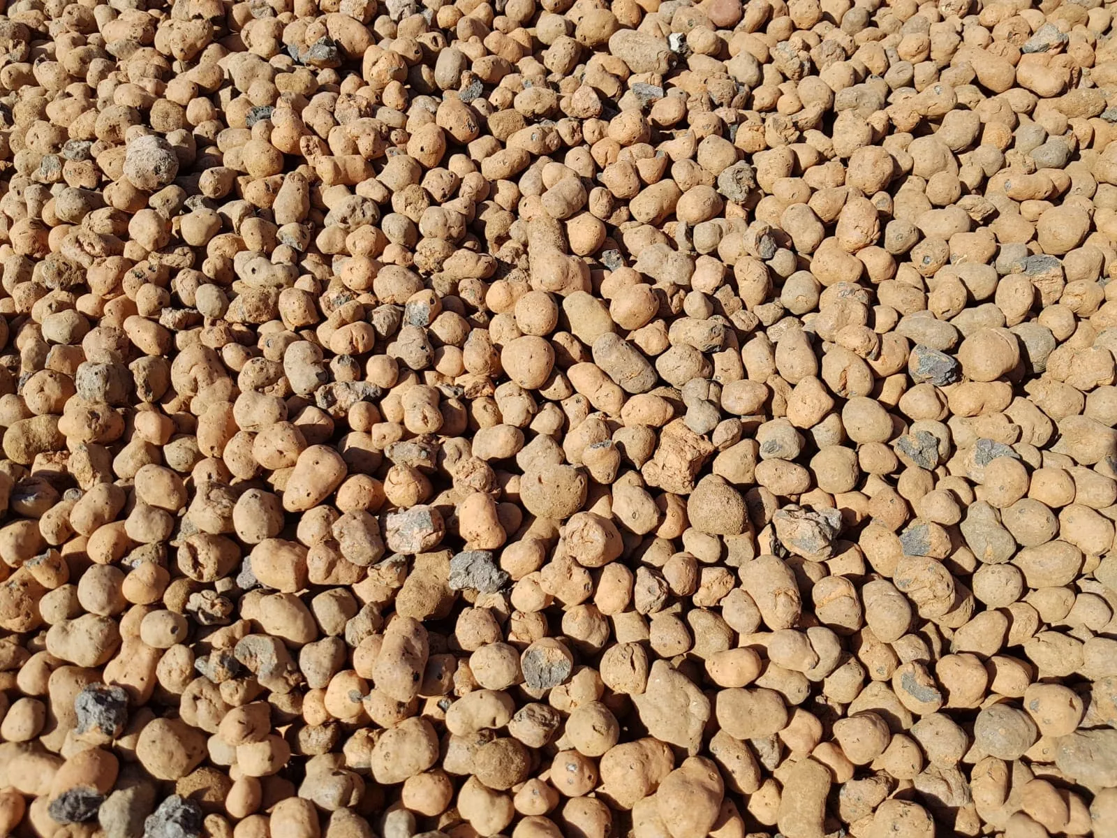 Керамзит с доставкой по Санкт-Петербургу и Ленинградской области