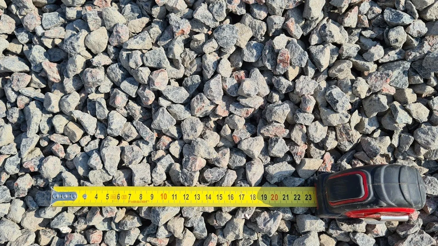 Щебень гранитный фр 20-40 мм фото 1