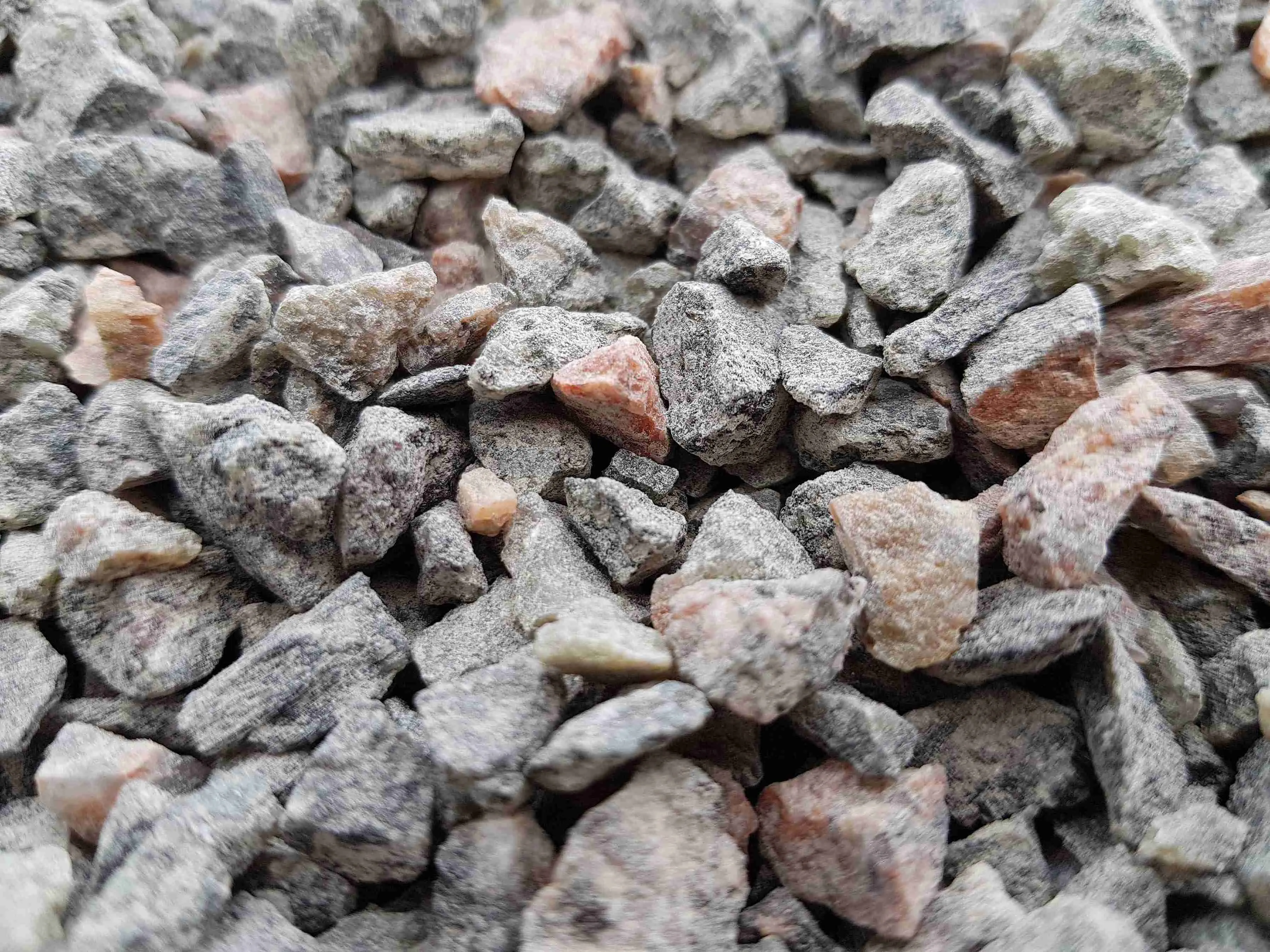 Щебень гранитный фр 5-20 мм фото 2